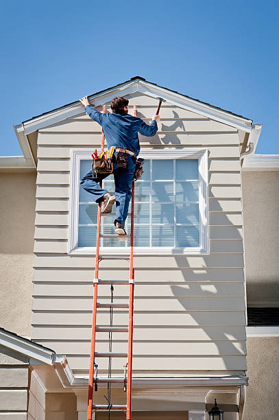 Best Demolition Debris Removal  in Allouez, WI